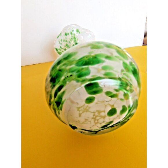 Vintage Murano Green & White Art Glass Hand blown ribbed mottled design vase 8" - Picture 10 of 12